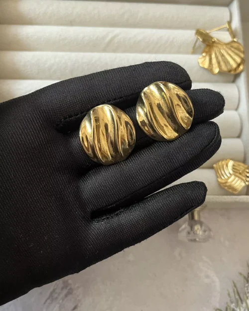 Wave Pattern Button Earrings